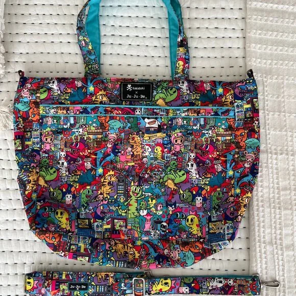 JuJuBe x tokidoki Super Be WITH Messenger Strap - Kaiju City JuJuBe x tokidoki Super Be WITH Messenger Strap - Kaiju City